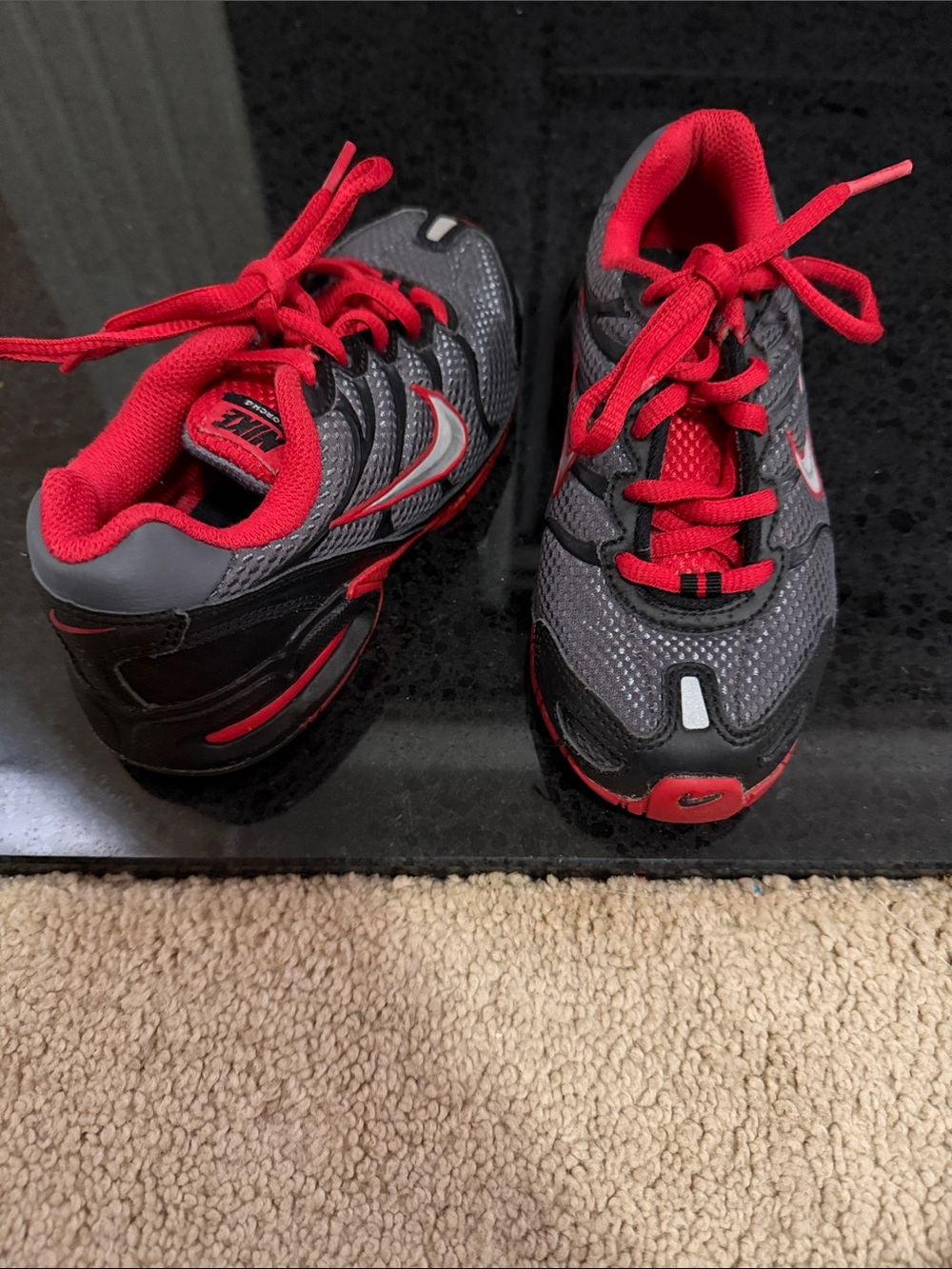 Nike Kids Red and Gray Low-Top Sneakers
